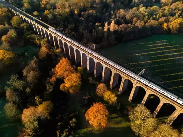 Norfolk Southern: Analyzing Valuation and Financial Health