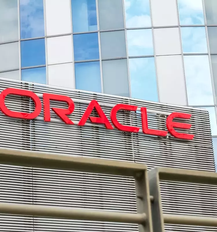 Oracle's Cloud Growth and AI Bet: A Deep Dive