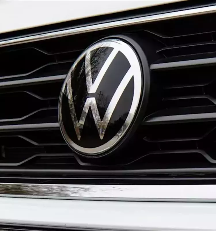 Volkswagen's Strategic Shift: New Leadership and U.S. Market Expansion with Pickup Trucks