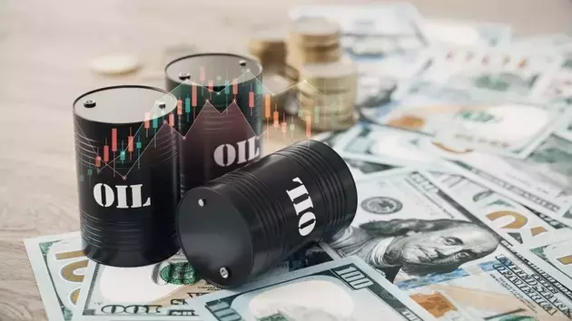 Occidental Petroleum's Strong Outlook: Operational Gains and Debt Reduction Pave Way for Shareholder Value