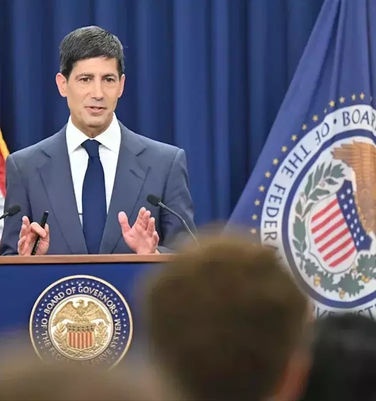 Federal Reserve's Unwavering Commitment to 2% Inflation Target Under Chairman Warsh