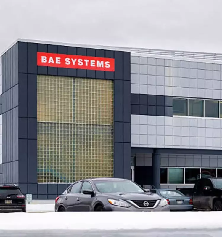 BAE Systems: Valuation Concerns Amidst Strong Performance and Cash Flow Weakness