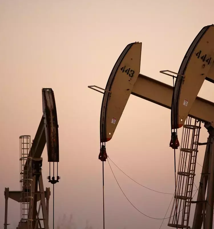 Diversified Approaches to Oil Investment