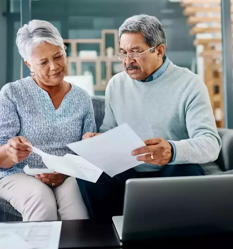 Understanding 403(b) Plans Versus Roth IRAs for Retirement Savings