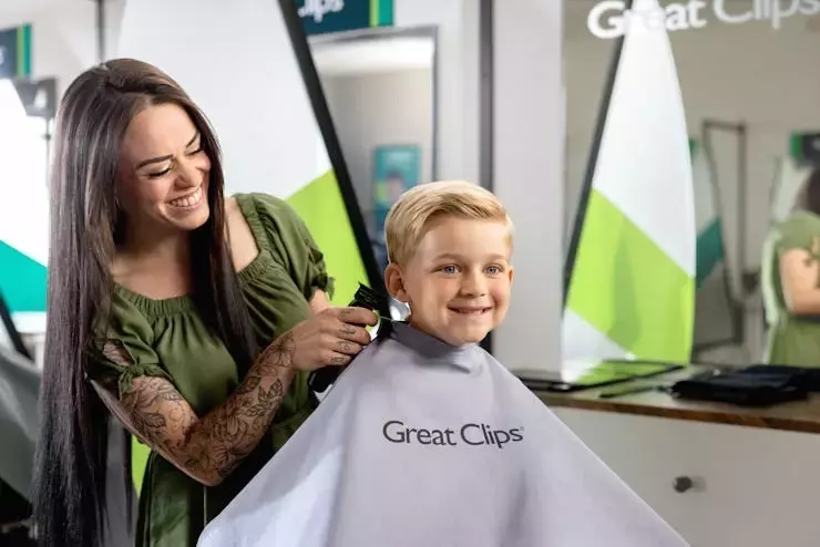 Tech-Savvy Parents' Back-to-School Haircut Hack