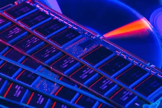 Strategic Options for Micron: Maximizing Upside with Minimized Risk