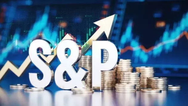 Energy and Healthcare Sectors Reach New Highs Amidst S&P 500 Decline