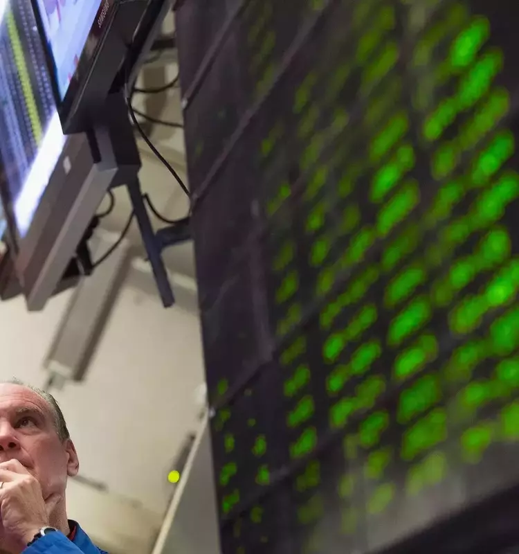 Mastering Day Trading with the 5-8-13 Moving Average Strategy