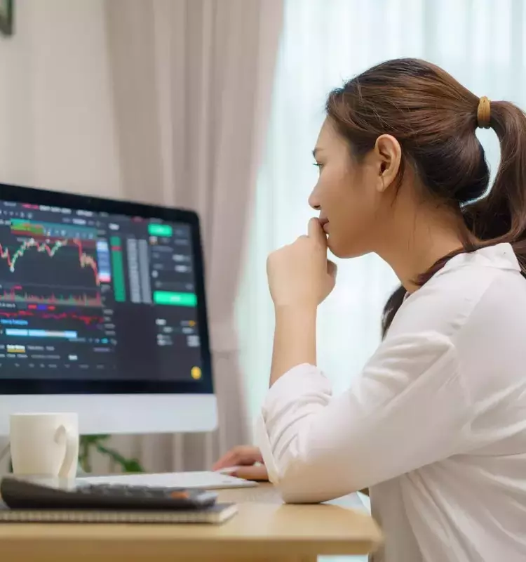 ETFs vs. Mutual Funds: A Comprehensive Guide for Young Investors