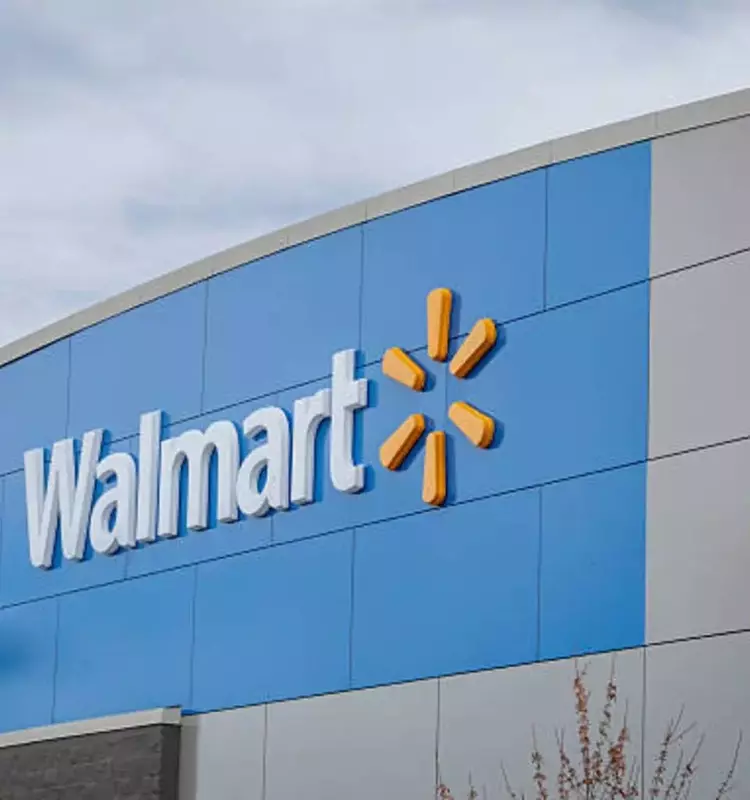 Market Movers: Walmart, Alibaba, Deere, and Treasury Yields