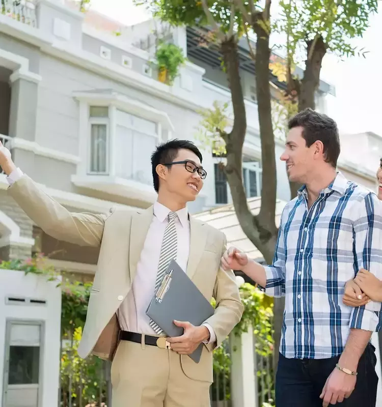 Real Estate Agent Commissions: Who Pays the Fee?