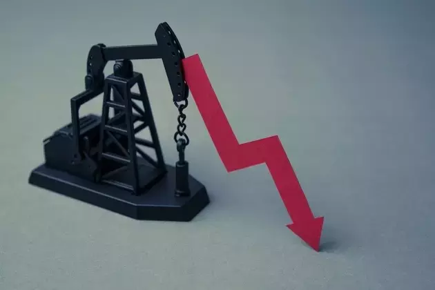 WTI Oil Faces Sharp Decline Amid Geopolitical Shifts and Inventory Concerns