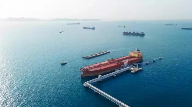 Global Oil Markets Brace for Extended Russian Diesel Export Ban Amid Price Retreat