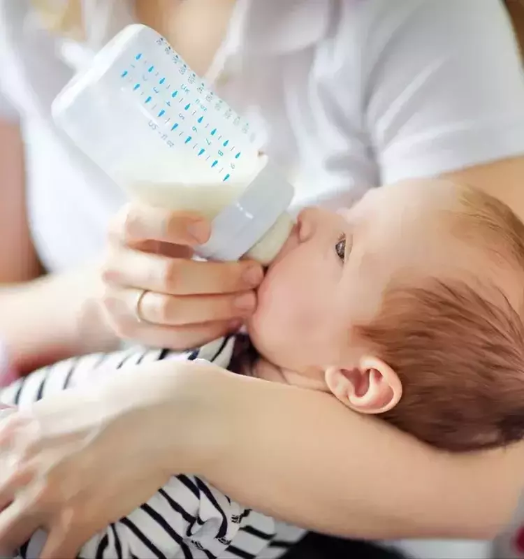 Selecting the Optimal Bottle Nipple Size for Infants: A Comprehensive Guide