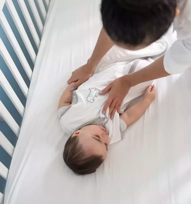 Guiding Newborns to Independent Sleep: A Comprehensive Approach
